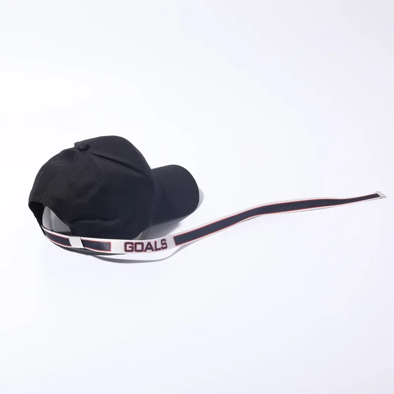 

Fashion Casual Baseball Cap Couple Men Women Black White with Long Belt