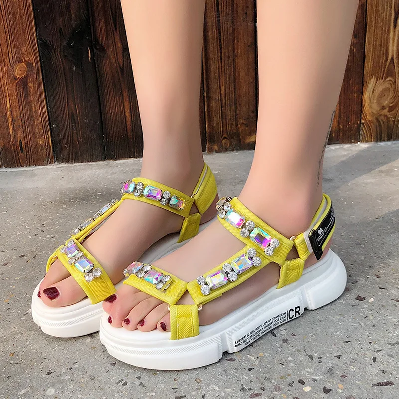 Г. Модные женские Босоножки с открытым носком дышащая удобная цепочка с камнем Женская прогулочная обувь летние сандалии на платформе для девочек на плоской подошве