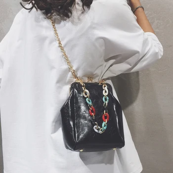 

Vintage Acrylic Chains Shoulder Messenger Bag for Women Bohemian Retro Clip Bucket Bag Luxury Handbag Evening Clutch Purse