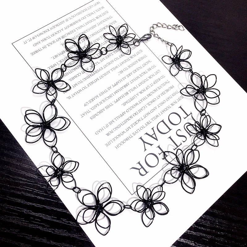 

Fashion Jewelry Necklace, Black floret collarbone necklace
