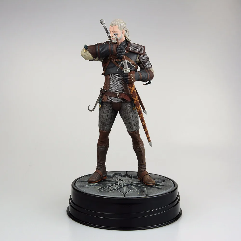 

Free Shipping 9" The Witcher 3 Wild Hunt Geralt Dark Horse Deluxe Boxed 24cm PVC Action Figure Collection Model Doll Toy Gift