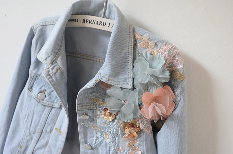 2018 Spring Autumn Women Slim Embroidered Three-dimensional Flowers Long Sleeve Denim Jacket Women's Fashion Jeans Coat 1666 2018 Spring Autumn Women Slim Embroidered Three-dimensional Flowers Long Sleeve Denim Jacket Women's Fashion Jeans Coat 1666