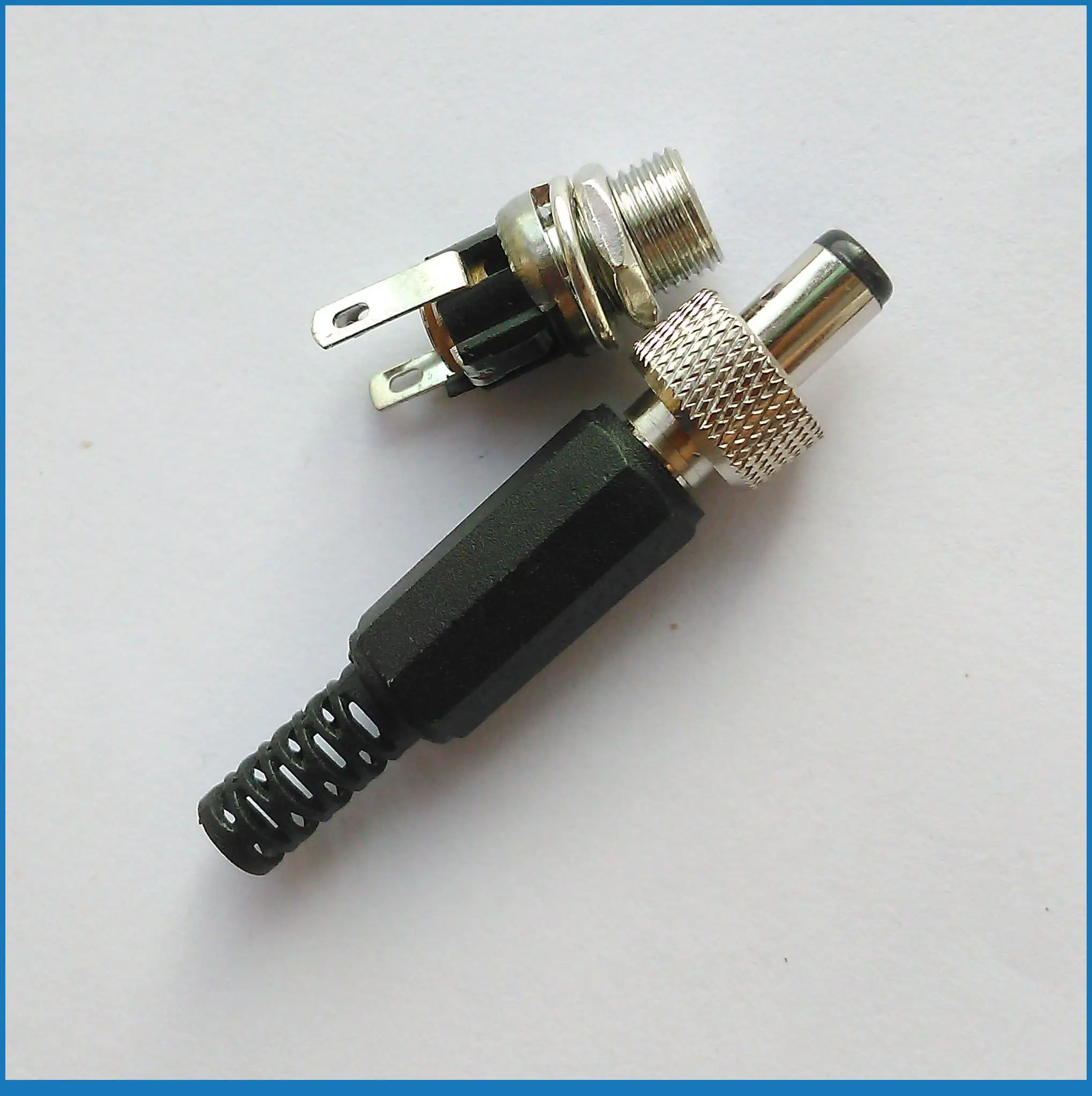 

30 sets Lockable 5.5mm x 2.5mm DC Plug Copper Power DC Socket Panel Connector