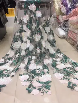 

Very soft New Designs African French Lace Fabric High Quality Wthie Nigeria French Net Lace Fabric With Sequins For Women Dress