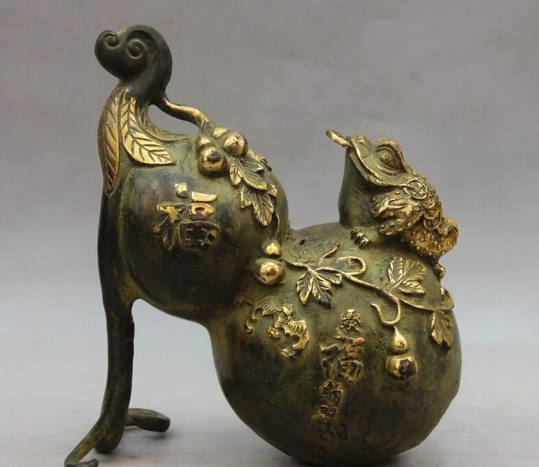 

China Bronze Copper Fengshui Wealth Golden toad Bat Fu Vase Bottle Gourd Statue