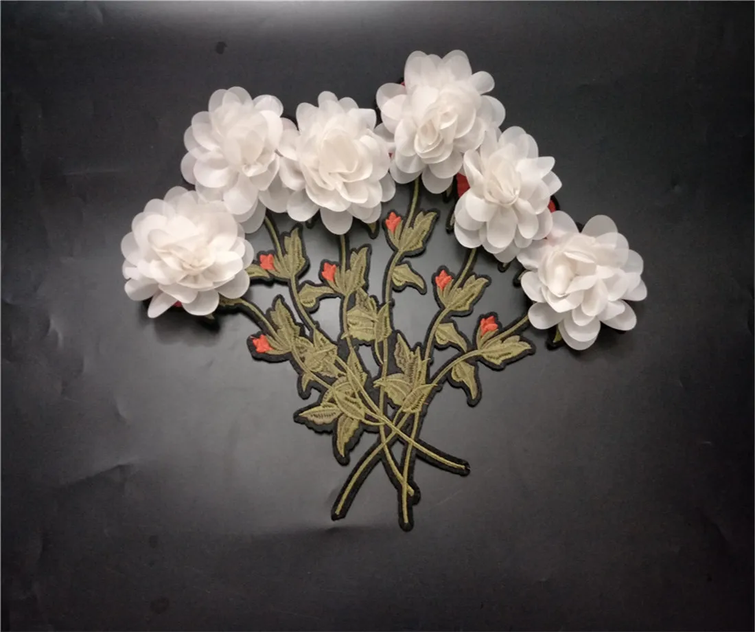 

white Flower Embroidered Applique patches for clothing parches termoadhesivos para ropa apliques de roupa