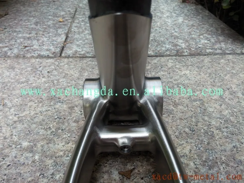 Best titanium & carbon fiber mtb bike frame titanium montain bicycle frame Titanium weldless bike frameChinese titanium road bike fra 2 Best titanium & carbon fiber mtb bike frame titanium montain bicycle frame Titanium weldless bike frameChinese titanium road bike fra 2