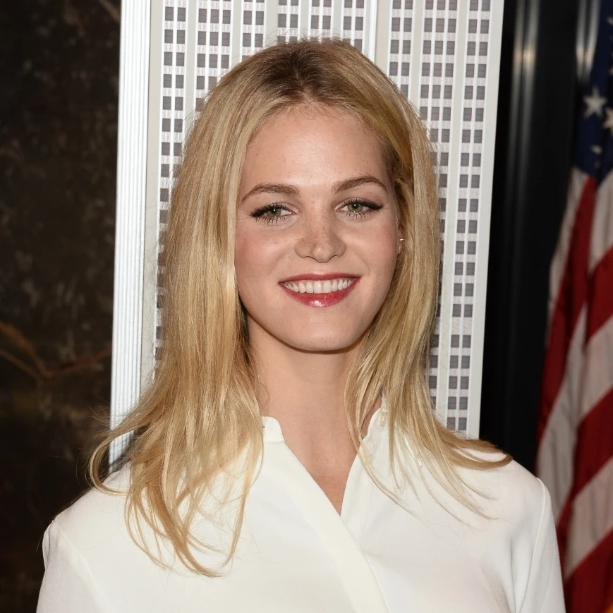 On Press Conference Erin Heatherton Lights Empire State Building Red And White In Honor Global Citizen Festival (8 x 10)