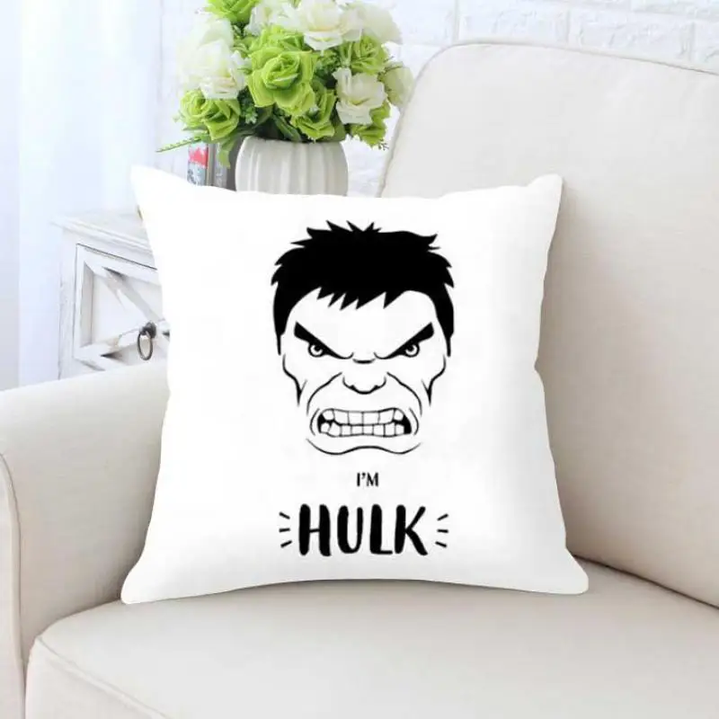 Подушка для подушки из аниме Super Heroes черно белая маска супергероя Бэтмена Постер