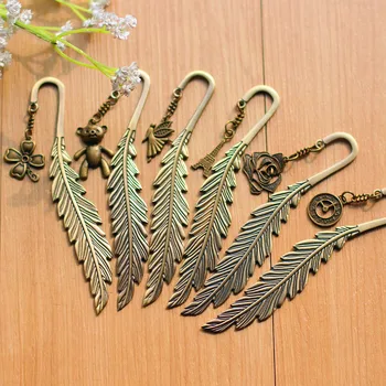 

1pcs Bookmarks Exquisite bronze feather bookmarks Eiffel Tower, etc. 15 optional