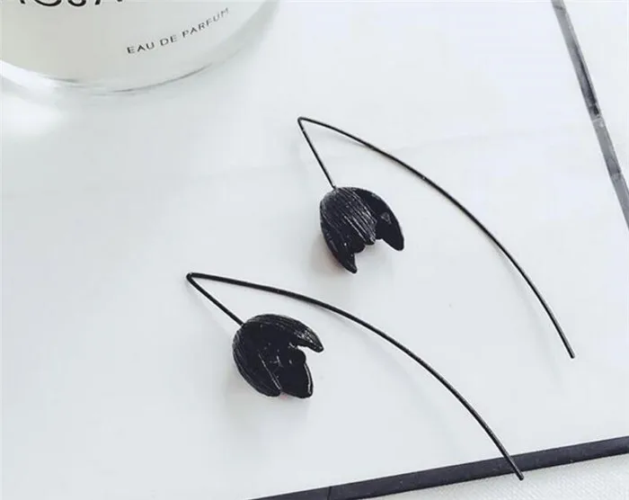 

a255 Sketch Goethe style black flower bone flower long lady temperament personality ear stud earring