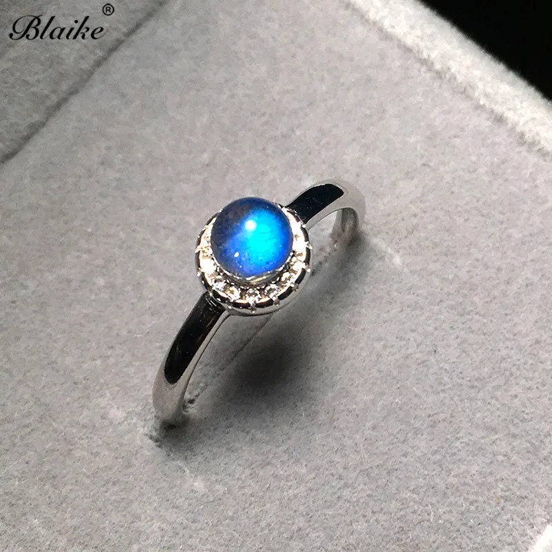 

Blaike Mystic Labradorite Stone Rings For Women 925 Sterling Silver Wedding Ring Female Round Moonstone Ring Engagement Jewelry