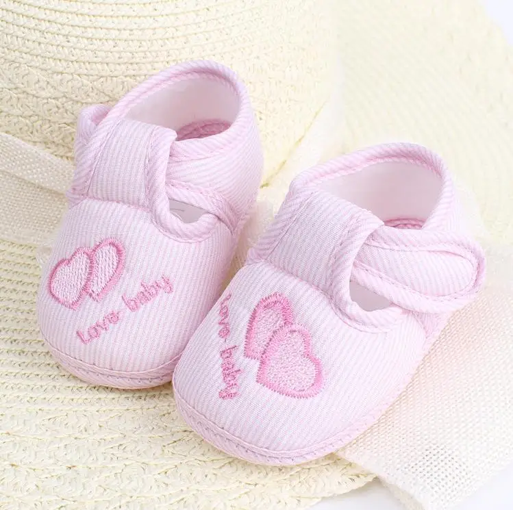 

Cheap Baby Shoes Solid Cotton New Born Baby Girl Shoes Toddler First Walkers For 0-18 Month Baby Moccasins Sneaker Crib Shoes