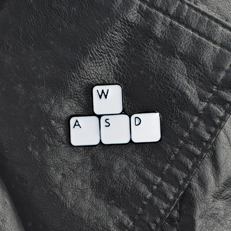 WASD игровая клавиатура эмаль булавки ключи таблетки Броши подарок игра значок джинсы значок кнопка нагрудные булавки для одежды кепки мешок
