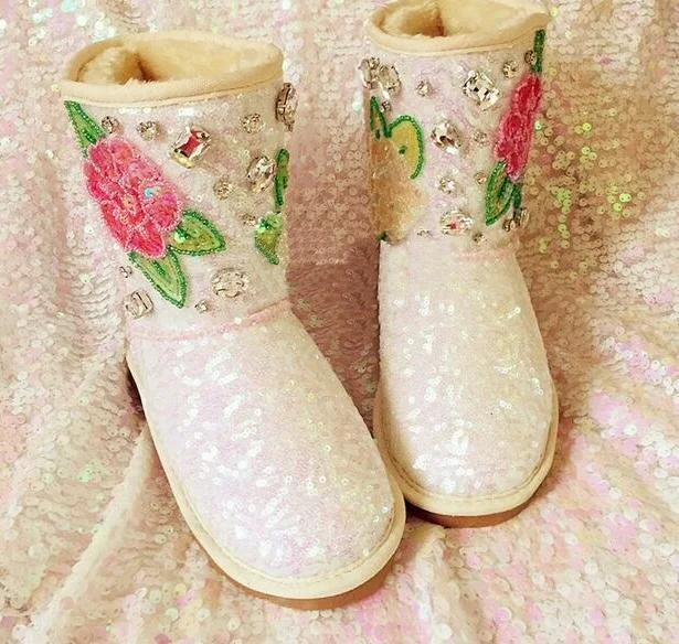 

Warm Winter/Spring Fur Boots Casual Women Appliques Sequined Ankle Snow Boots Round Toe Flat with Women Shoe Size9 11 Drop Ship