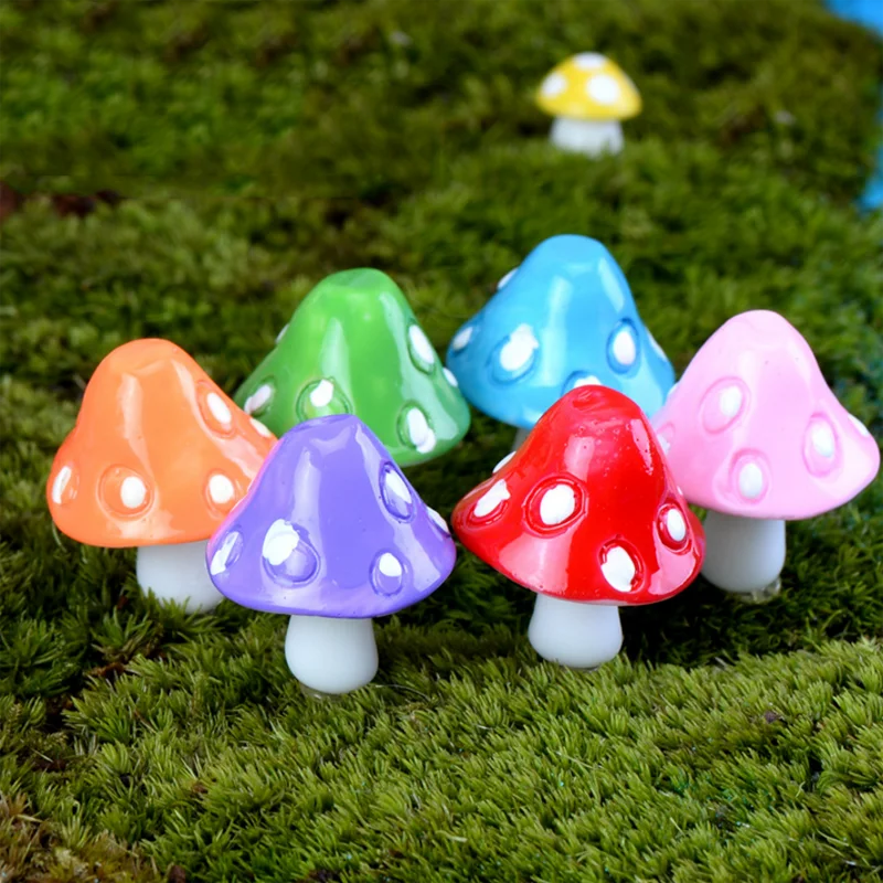 

1 PC Creative resin Mushroom Miniature Fairy Garden Decoration Houses Craft Micro Landscaping Decor DIY Accessories figure toy