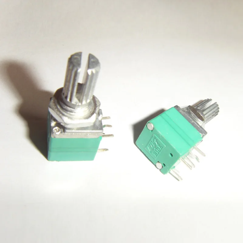 

10pcs/lot B10K Audio/Amplifier/Sealed Potentiometer Handle 15MM Single 5 Pin 09 Type