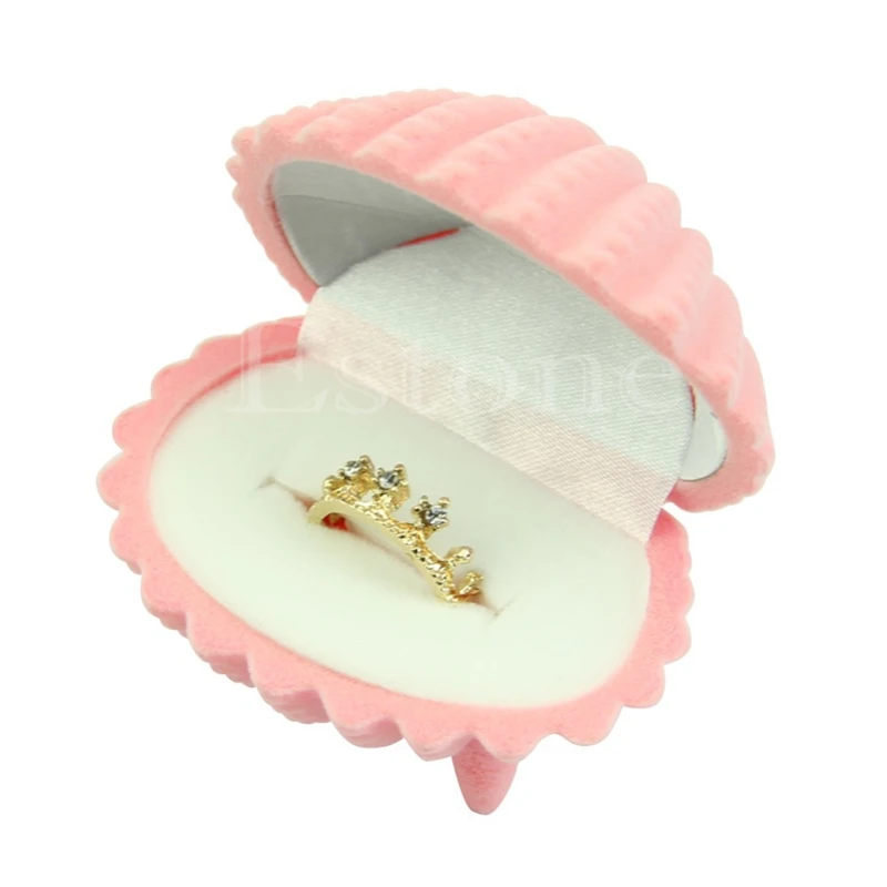 

Elegant Shell Shape Velvet Rings Jewelry Box Pendant Locket Jewelry Container Case New Jewelry Packaging Display