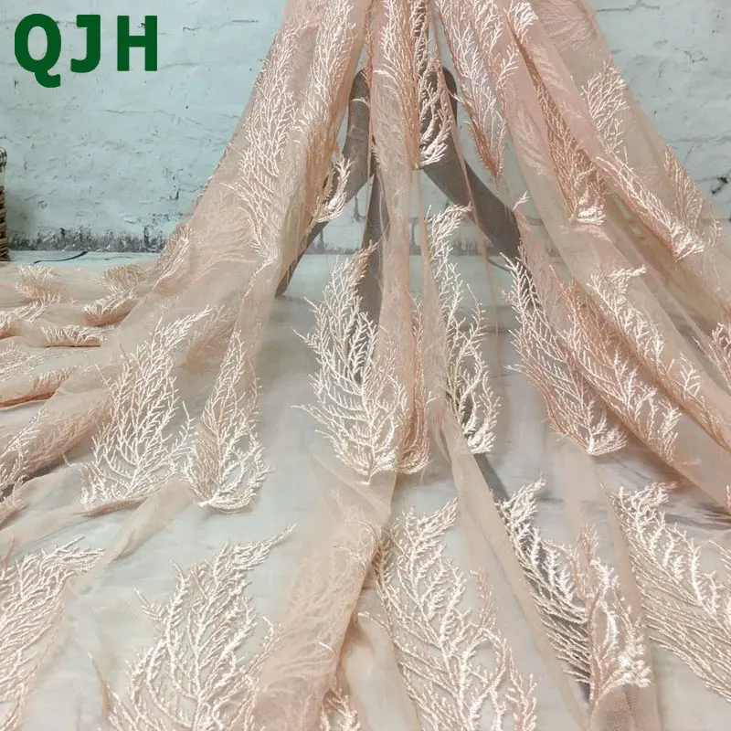 

QJH 2017 summer New feather comfortable lace embroidery cloth African Tulle flower transparent net Lace Fabric For Wedding