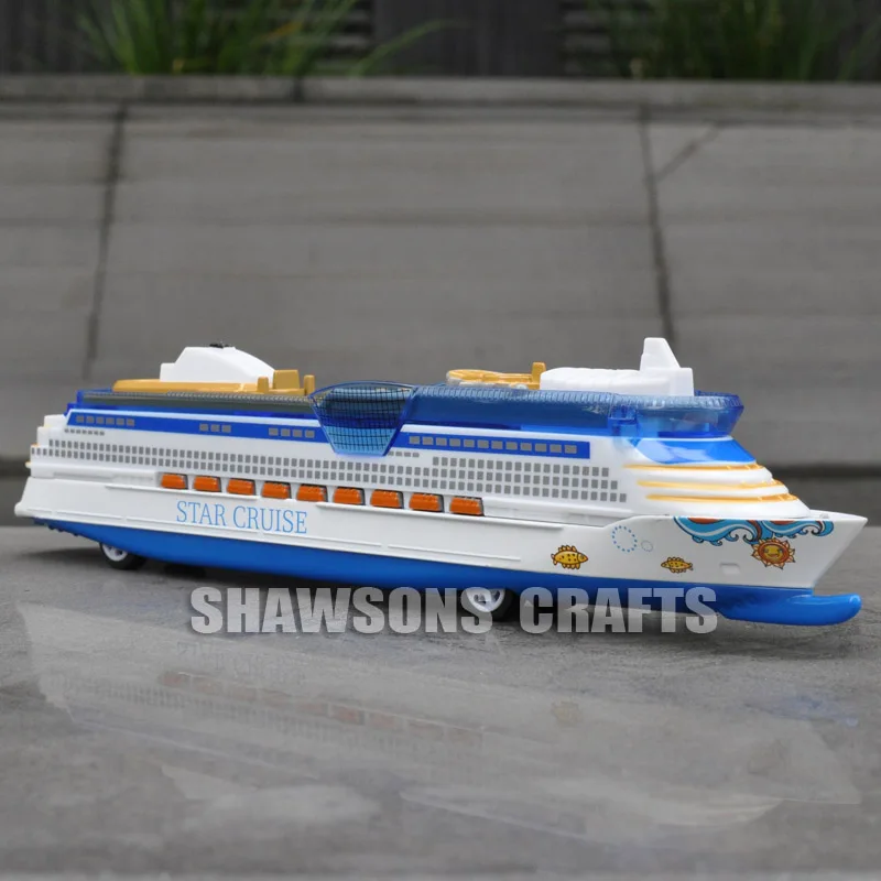 

DIECAST METAL 1/1400 SHIP MODEL STAR CRUISE CRUISELINER REPLICA PULL BACK WITH SOUND & LIGHT