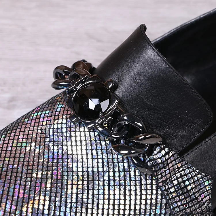 Choudory/черные лоферы с шипами; Серебристые блестящие Мужские модельные туфли без застежки; свадебные туфли для мужчин с цепочками; мужская кожаная обувь длительная
