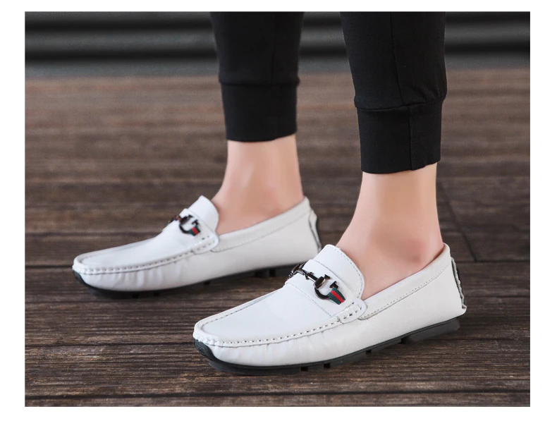 New Summer Men Flat Shoes Men Flats Slip On Male Loafers Driving Moccasins Homme Classic Comfortable Men Fashion Casual Shoes