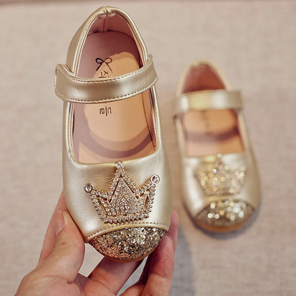 Обувь принцессы для девочек; кожаные сандалии с короной для маленьких девочек; тонкие туфли; sepatu anak sequin6.593gg