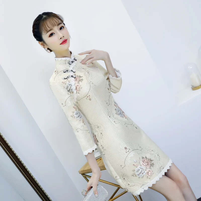 Зимнее китайское платье Cheongsam с длинным рукавом для девочек, традиционное женское ретро платье, современные восточные платья - Цвет: Small A jBeige