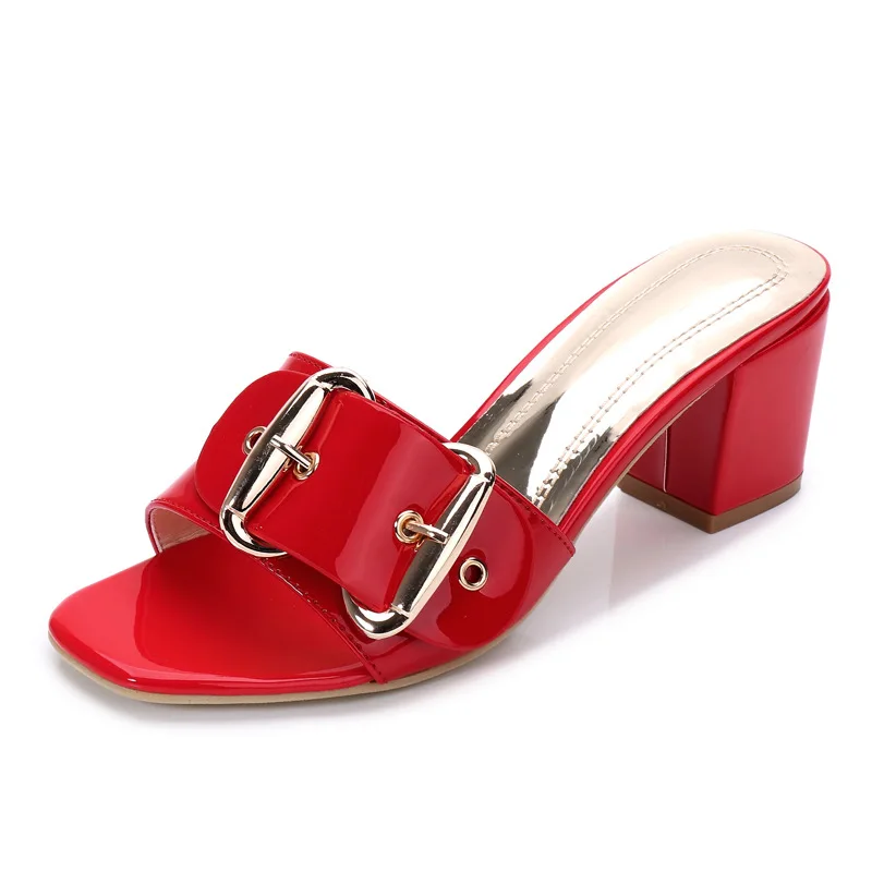

New Patent Leather Square Heel Sandals Fashion Slippers Simple Style Casual Summer Woman Sandals Round Toe Big Size 34-43