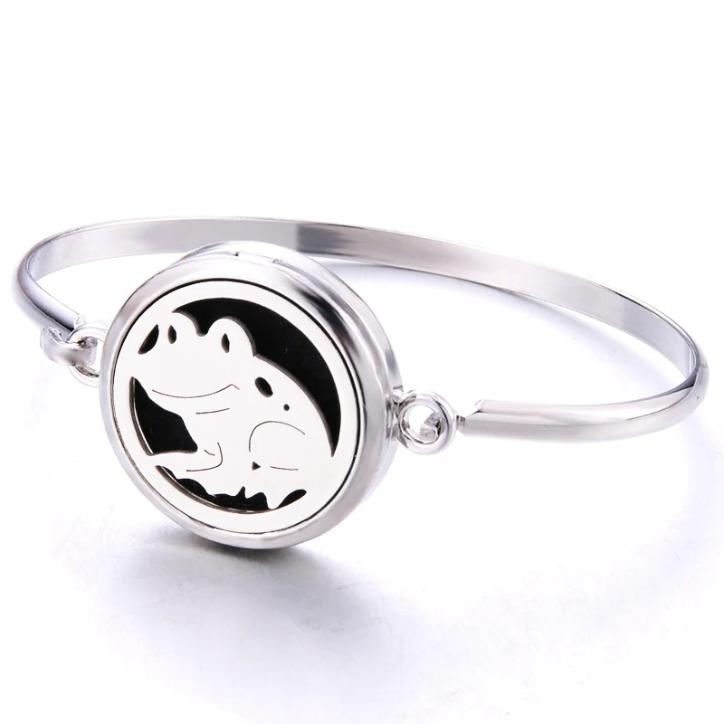

Cute Frog Perfume Aroma Diffuser Locket Bracelet 316L Stainless Steel Essential Oil Diffuser Box Magnetic Bracelet Jewelry