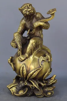 

Exquisite Chinese Pure Brass Peach Hold RuYi Monkey Sit Peach Bat Bronze Statue