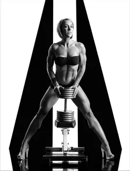

011 Jessie Hilgenberg - Sexy Model Bodybuilder Fitness Girl 24"x32" Poster