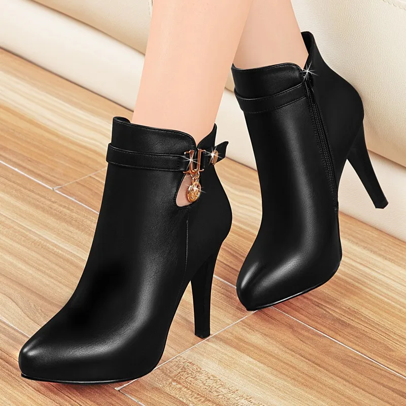 

Female Fashion Zip Buckle Thin Heel Ankle Boots 2018 Women's New Comfortable Black Platform Style Brand Casual Shoes YG-A0024