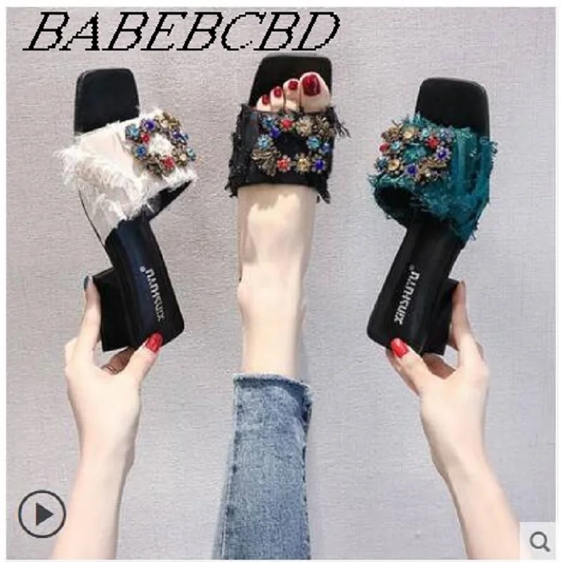 

WOMEN color water drill cool slippers 2019 NEW summer wear medium heel fashionable thick heel slippers square head flip-flops