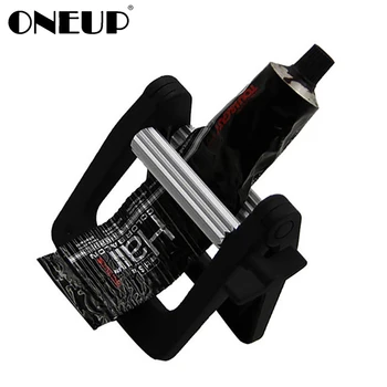 

ONEUP Manual Toothpaste Squeezer Aluminum Alloy Toothpaste Dispenser Rolling Tube Squeezer Bathroom Accessories Set Products