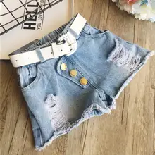 Джинсовые шорты для маленьких девочек коллекция года, новые летние Детские дизайнерские джинсы на пуговицах Модные Повседневные детские шорты с дырками Y908 с поясом