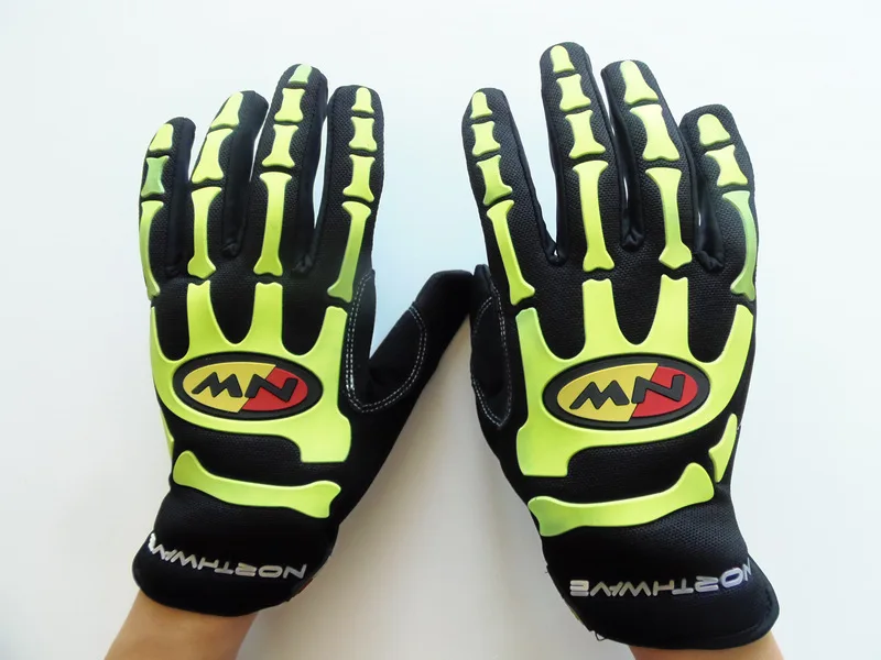 Guanti Invernali Northwave SKELETON W-GEL Black//WINTER GLOVES SKELETON W-GEL BLA