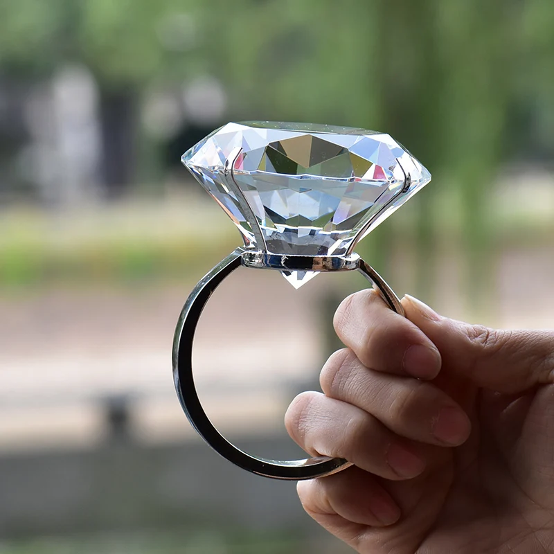 Wedding decoration crystal large ring romantic proposal marriage props to send his girlfriend friends souvenirs birthday