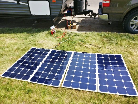 Из 2 предметов 100W с высокой пропускной способностью фотоэлектрических гибкие солнечные панели 200 Вт солнечной энергии клеток на открытом воздухе Рыбалка траве кемпинга 12 V/24 V батарея