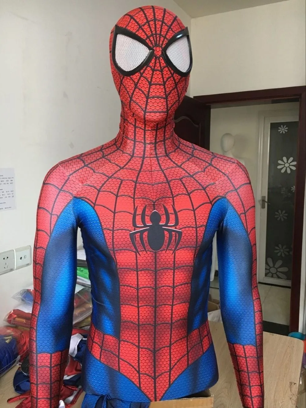 Vrai Realiste Vrai Costume Spiderman - Remises sur les produits