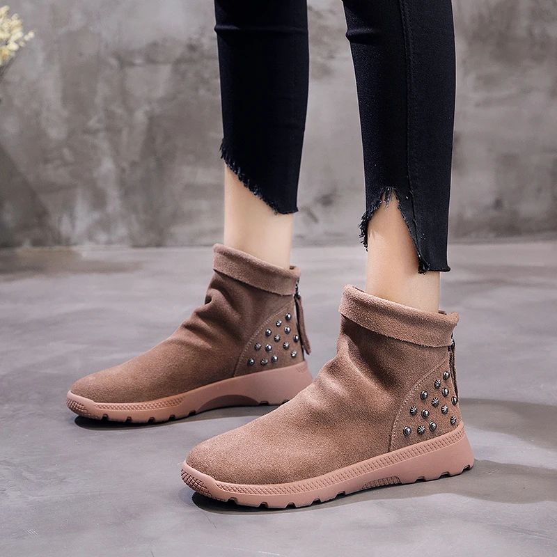 

Dumoo Autumn Winter Boots Women Shoes Bota Feminina Winter Cow Suede Ankle Short Boots Rivets Zip Back Fashion botas mujer 2018