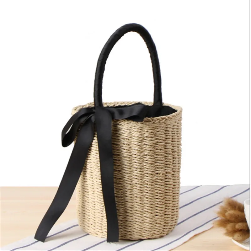 сумка женская плетеная. плетеная сумка. хобо сумка плетеная 2022. сумка женская плетеная. сумка плетеная из кожи.