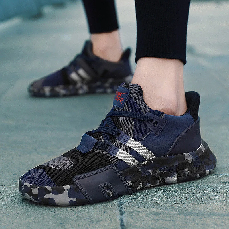 

Flat Walking Casual Shoes Comfortable Man Fashion Sneakers Breathable Men's Vulcanize Shoes