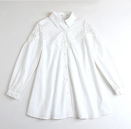 

New spring summer women clothing large size Korean style fashion loose long-sleeved shirt hollow blouse lace tops female