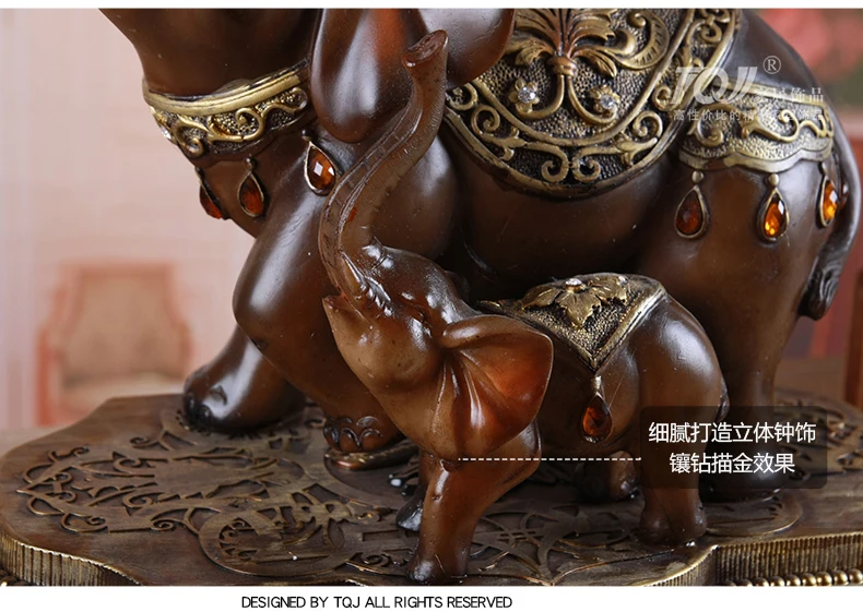 Estatuetas e miniaturas