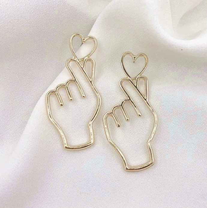 

free shipping 6 pair/lot fashion jewelry accessories metal love heart hand big earrings for women