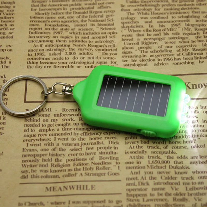 1Pc Mini LED Flashlight 4 colors portable Night Light The Solar Key