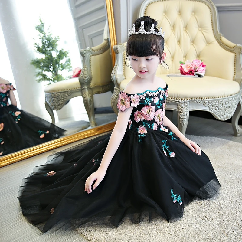 

Trailing Princess Dress Shoulderless Flower Girl Dress Long Embroidery Kids Gown for Wedding Party Black Evening Dress A69