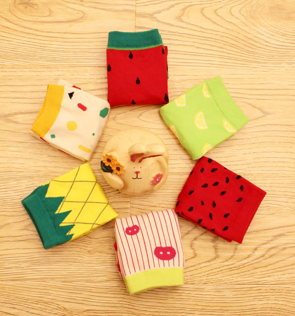 

Women Cotton Spring Autumn Solid Socks 5pairs/Lot Fruit Art Crew Fashionable Cute Jacquard Japanese Casual Socks