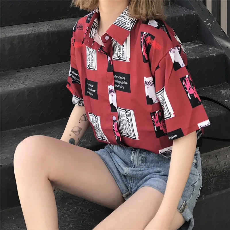 Новинка, Корейская женская блузка на пуговицах с мультяшным принтом, модные летние рубашки с коротким рукавом, Свободные повседневные винтажные женские блузки 75467 - Цвет: wine red blouse